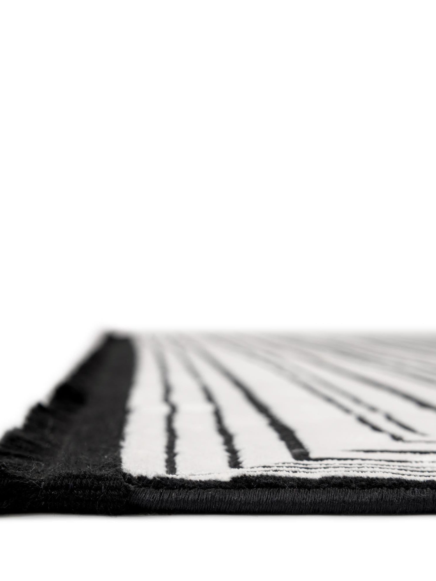 Black and White 4' 1 x 6' 1 Milano Rectangle Area Rug 100% Polyester with Cotton Backing Modern Contemporary Carpet for Home Decor Interior Design for Sale at Rug Engine