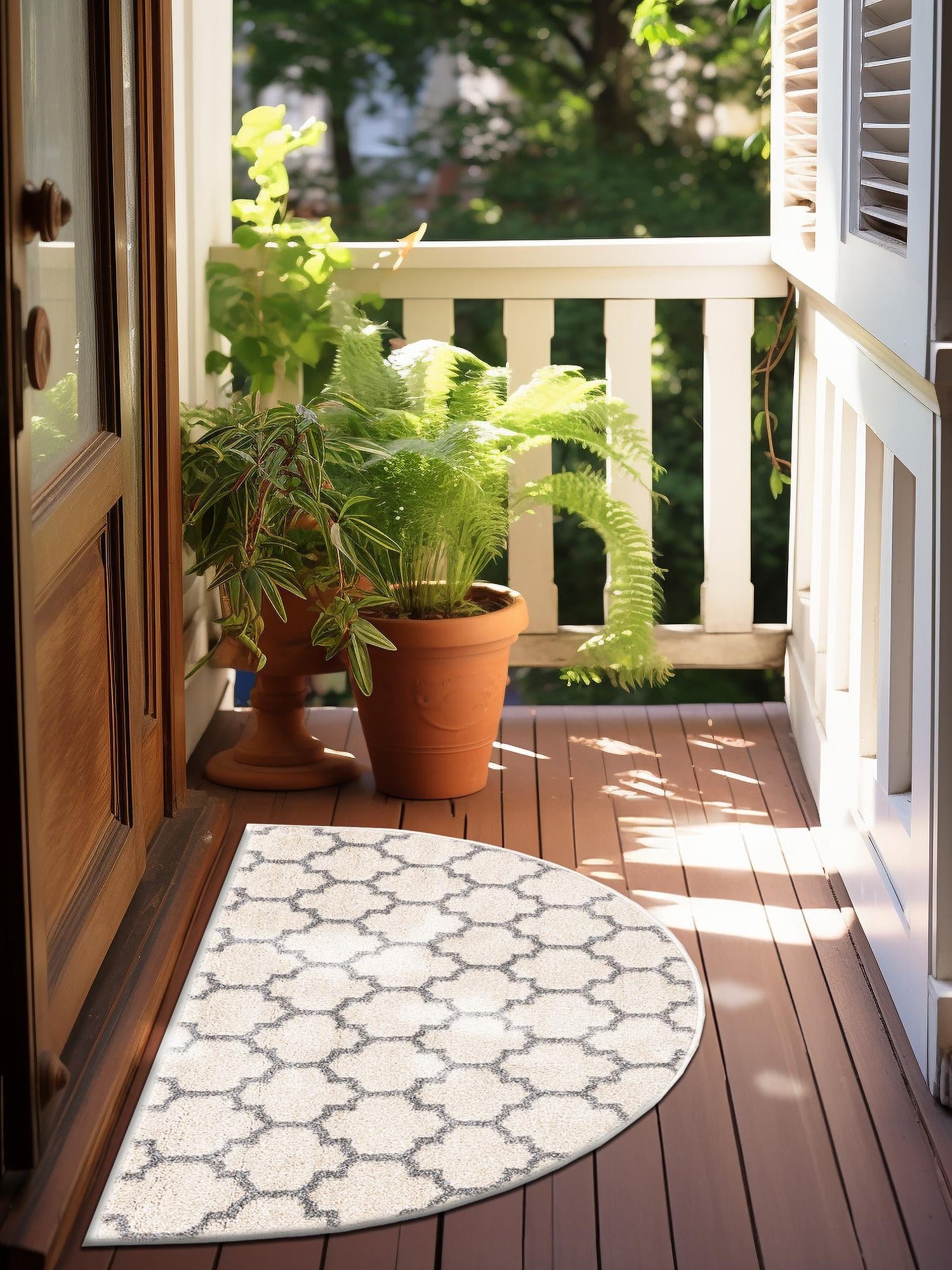 Beige and Gray 2' 2 x 3' 7 Trellis Hearth Area Rug