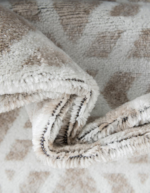Ivory 10' x 14' 1 Laguna Rectangle Area Rug 100% Polypropylene Modern Contemporary Carpet for Bedrooms, Living Room, Dining, Office for Sale at Rug Engine