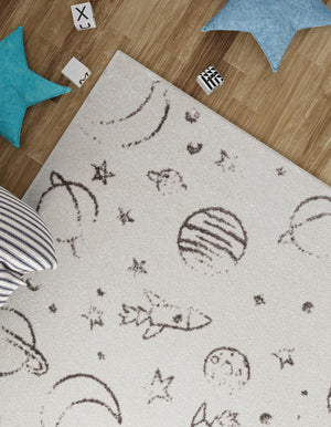 Ivory 2' 2 x 3' Whimsy Kids Rectangle Rug