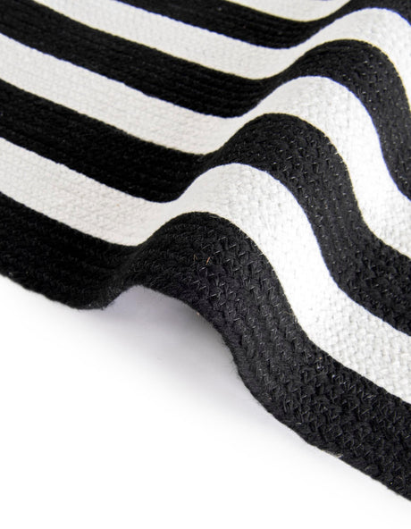 Washable Black and White 10' x 10' Eco Verse Indoor Outdoor Washable Round Area Rug Easy to Clean Stain Resistant & Durable Weather Resistant for Patio, Deck, Terrace, Balcony, Porch 100% PET Polyester (Recycled Plastic Bottles) for Sale at Rug Engine