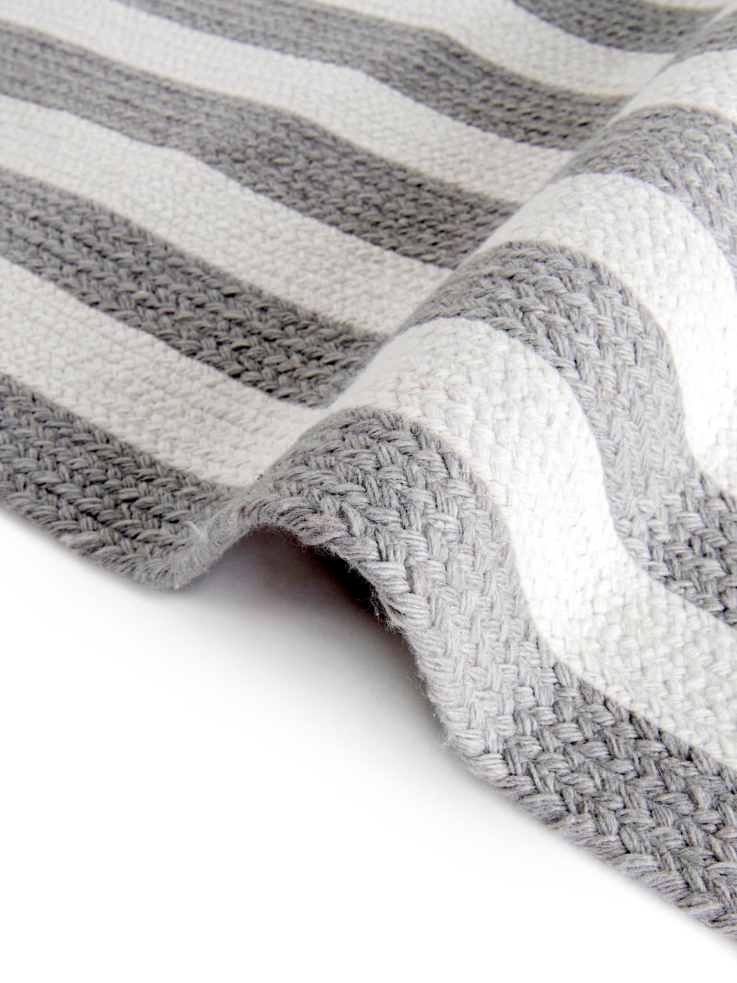 Washable Gray and White 10' x 10' Eco Verse Indoor Outdoor Washable Round Area Rug Easy to Clean Stain Resistant & Durable Weather Resistant for Patio, Deck, Terrace, Balcony, Porch 100% PET Polyester (Recycled Plastic Bottles) for Sale at Rug Engine