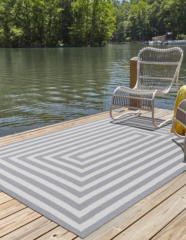 Gray and White 2' 2 x 3' 1 Eco Verse Indoor Outdoor Washable Rectangle Rug