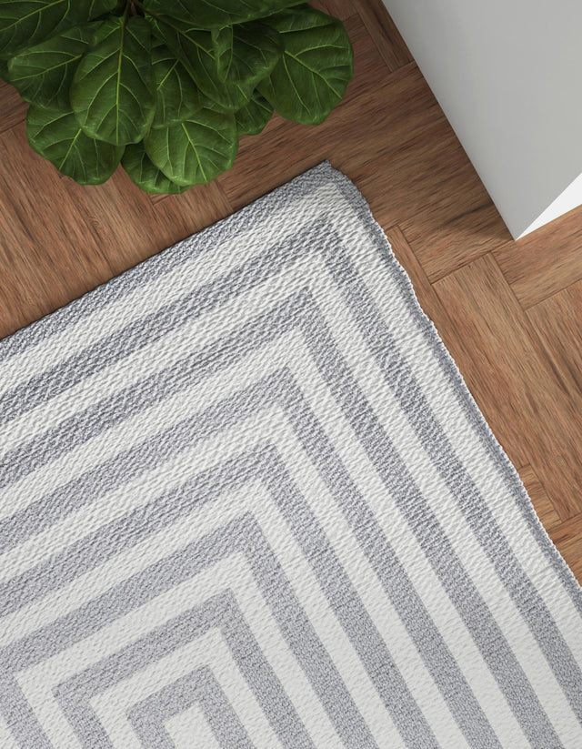 Gray and White 2' 2 x 3' 1 Eco Verse Indoor Outdoor Washable Rectangle Rug