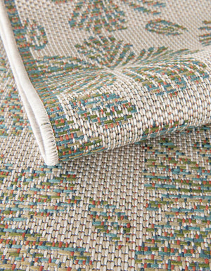 Ivory and Beige 4' 1 x 4' 1 Baja Outdoor Round Rug