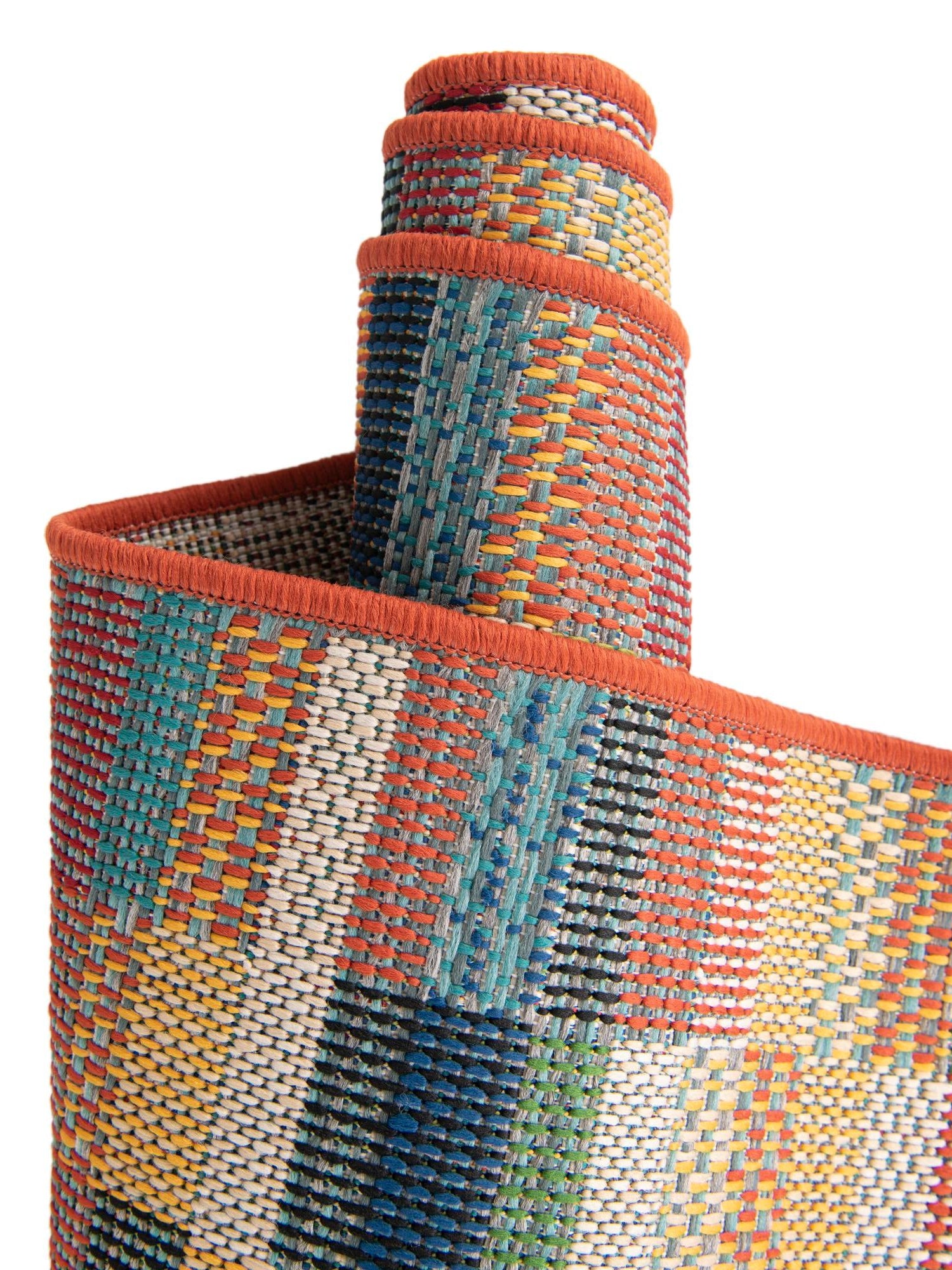 Multicolor 6' 1 x 6' 1 Baja Outdoor Round Area Rug Weather Resistant for Patio, Deck, Terrace, Balcony, Porch 100% Polypropylene Modern Outside Decor for Sale at Rug Engine