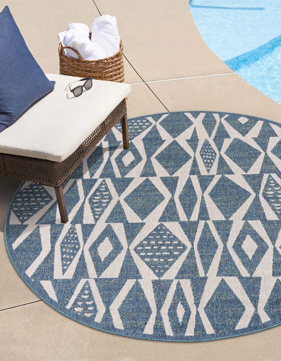 Blue 7' 10 x 7' 10 Baja Outdoor Round Area Rug Weather Resistant for Patio, Deck, Terrace, Balcony, Porch 100% Polypropylene Modern Outside Decor for Sale at Rug Engine