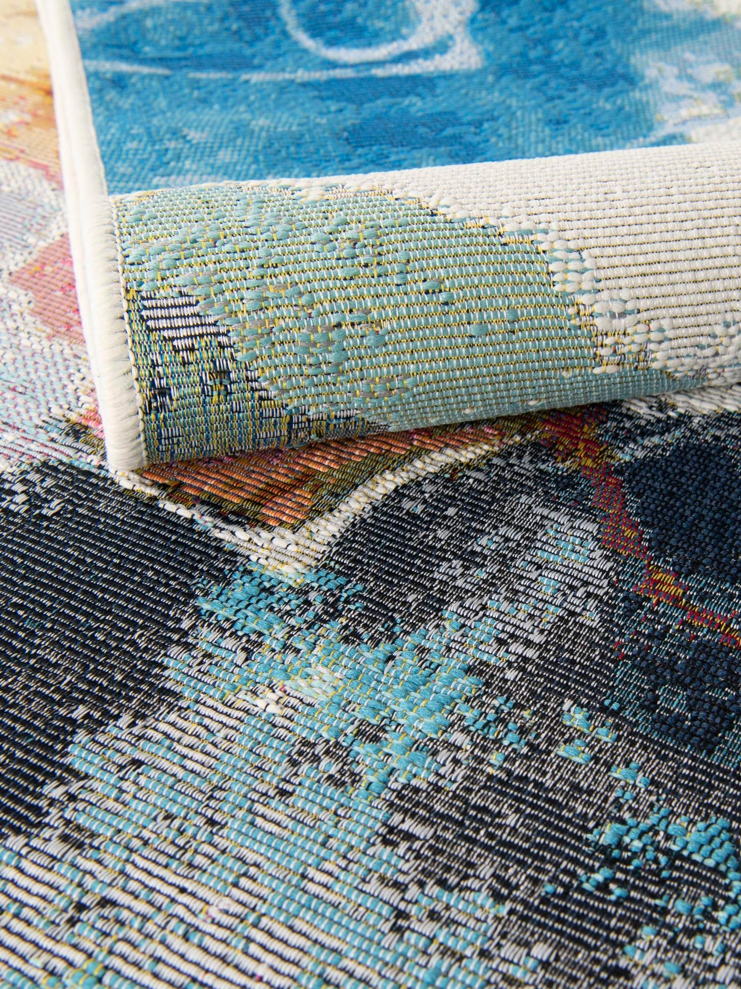 Multicolor 7' 10 x 7' 10 Outdoor Modern Round Area Rug Weather Resistant for Patio, Deck, Terrace, Balcony, Porch 100% Polypropylene Modern Outside Carpet for Sale at Rug Engine