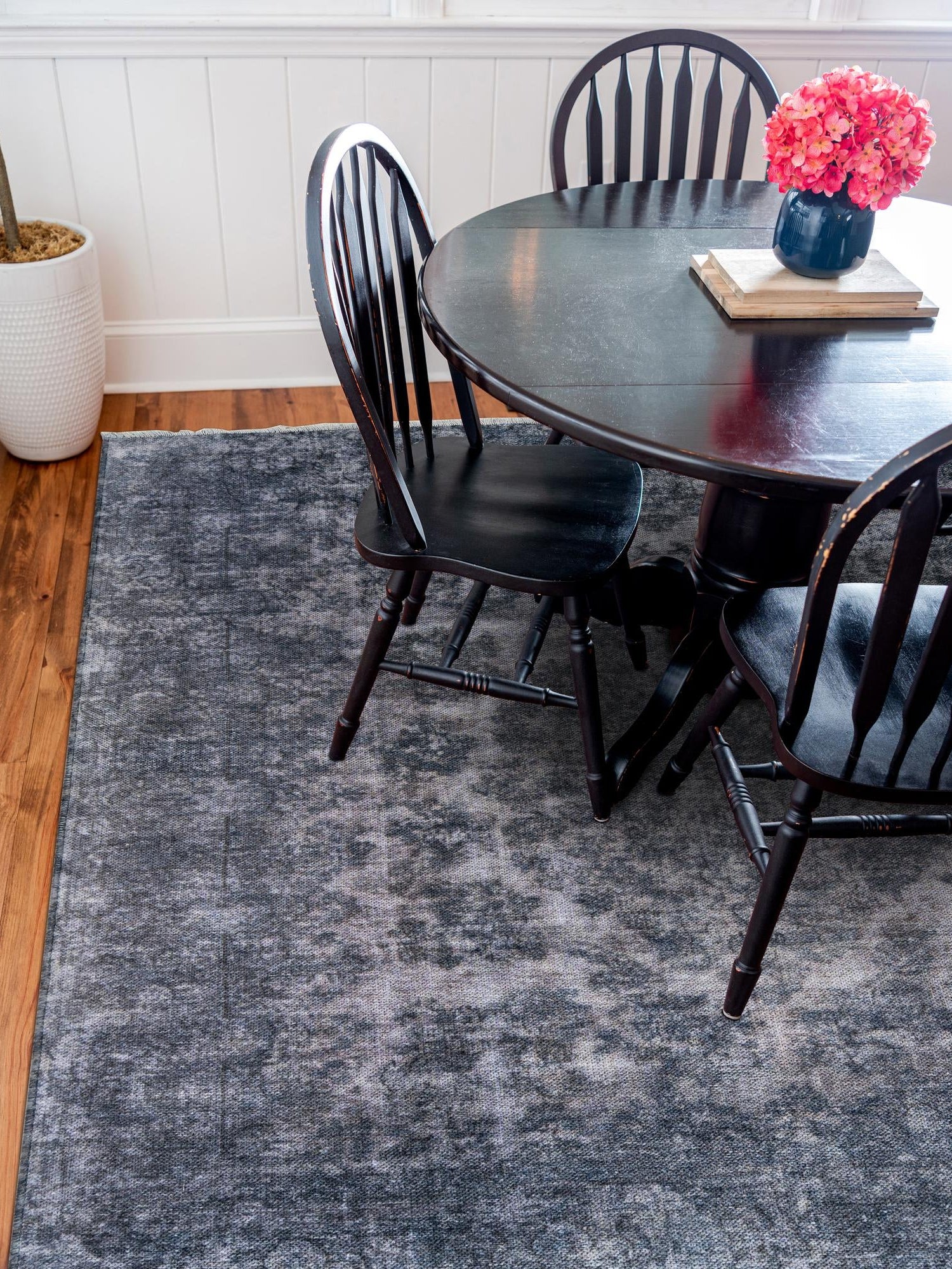 Gray and Blue 5' 1 x 5' 1 Boutique Square Area Rug Chenille Polyester Cotton Traditional Oriental Inspired Classical Carpet for Living Rooms Dining Office Space Interior Design for Sale at Rug Engine