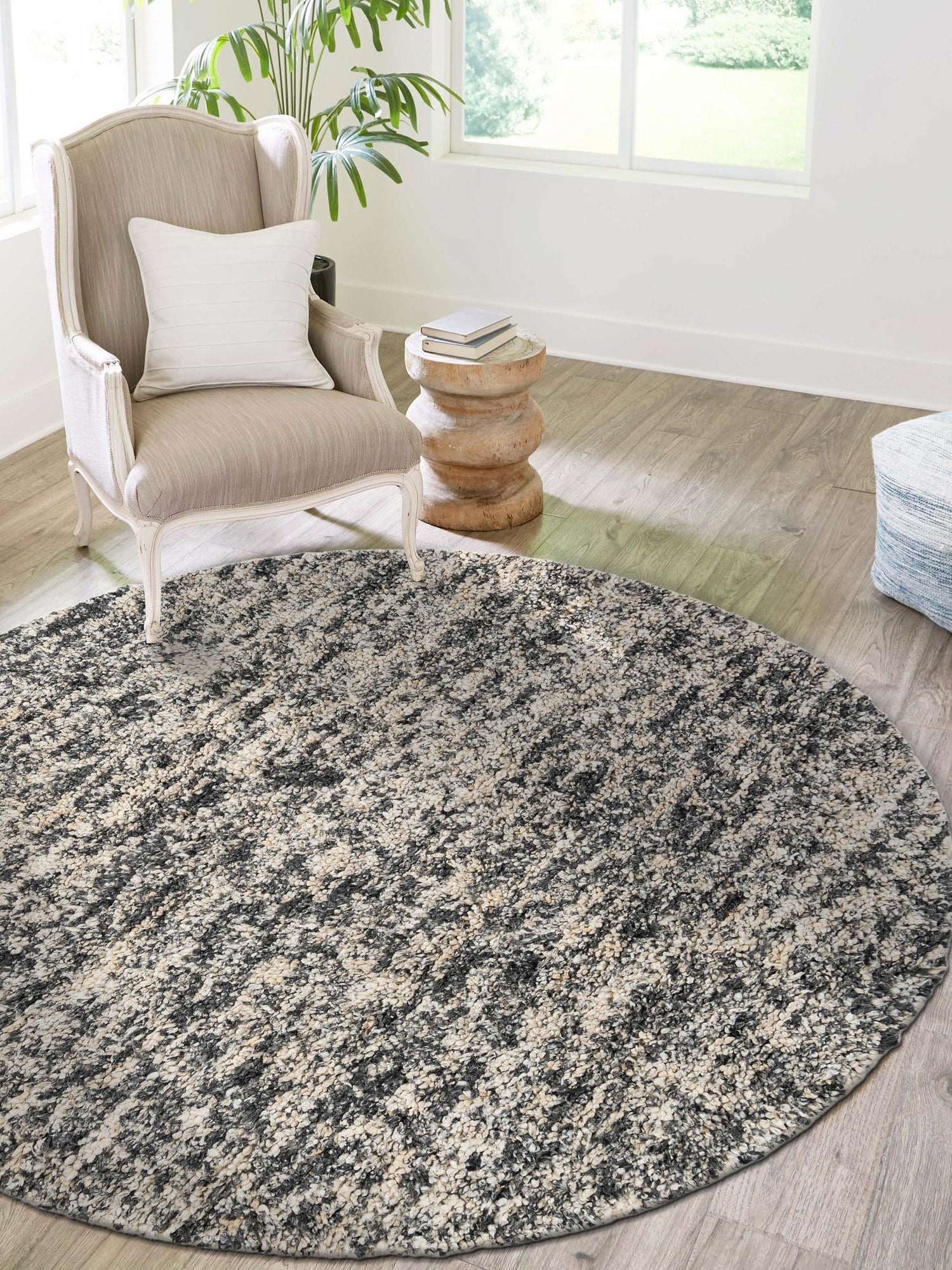 Salt and Pepper 7' 10 x 7' 10 Haka Deluxe Shag Round Area Rug Thick Soft Touch Fluffy & Plush Shaggy Pile Hand Woven New Zealand Wool Carpet for Sale at Rug Engine