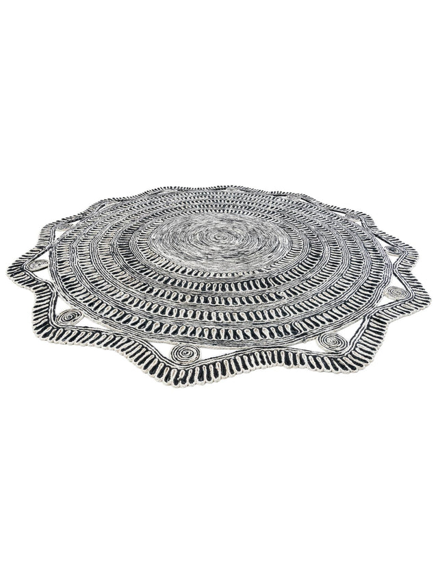 Black and White 8' x 8' Braided Jute Round Rug