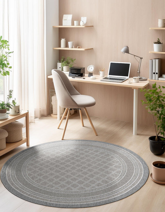 Gray 8' x 8' Outdoor Trellis Round Rug