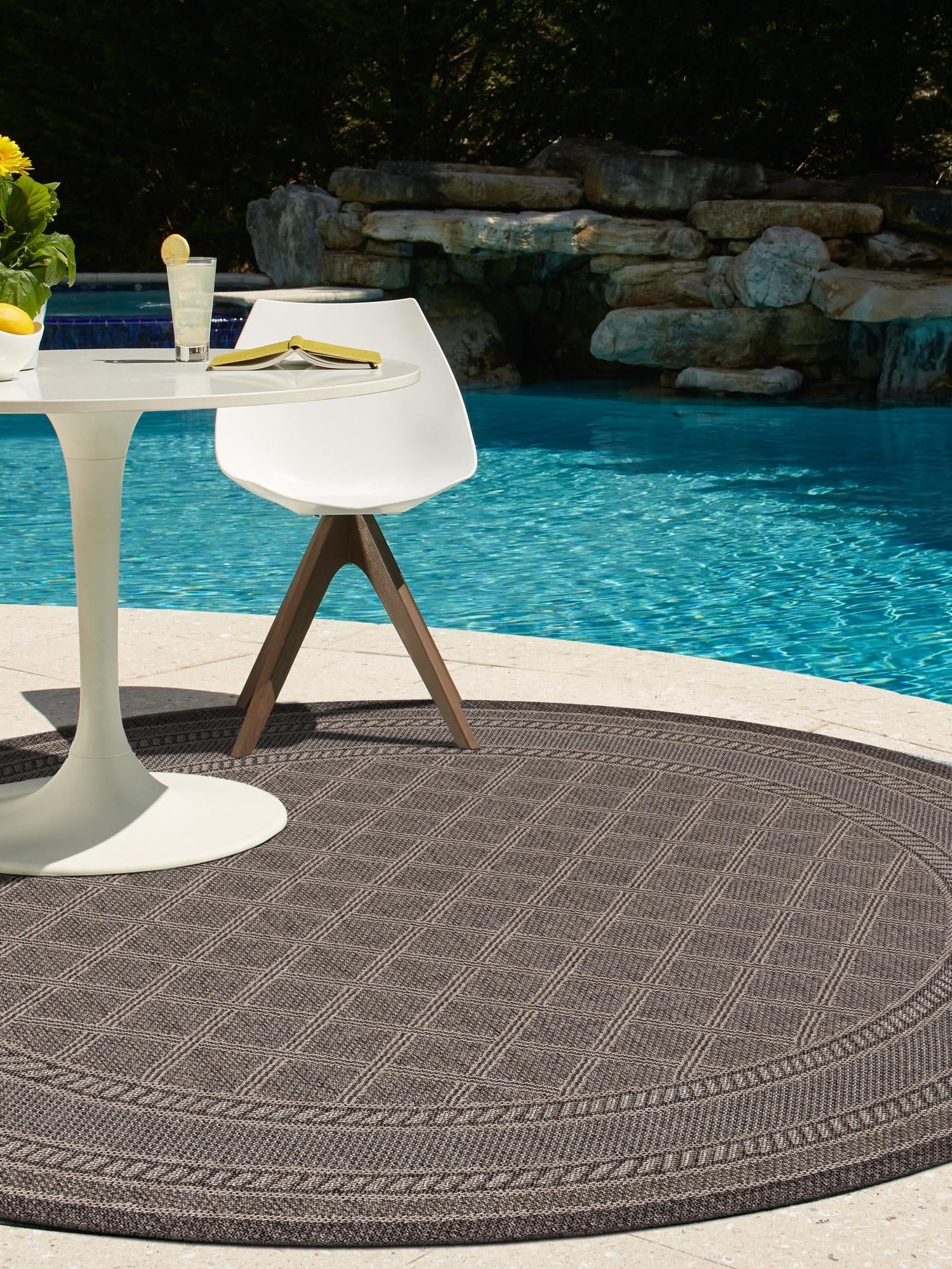 Chocolate Brown 5' 1 x 5' 1 Outdoor Trellis Round Area Rug Weather Resistant for Patio, Deck, Terrace, Balcony, Porch Geometric Design Water Safe Outside Carpet for Sale at Rug Engine