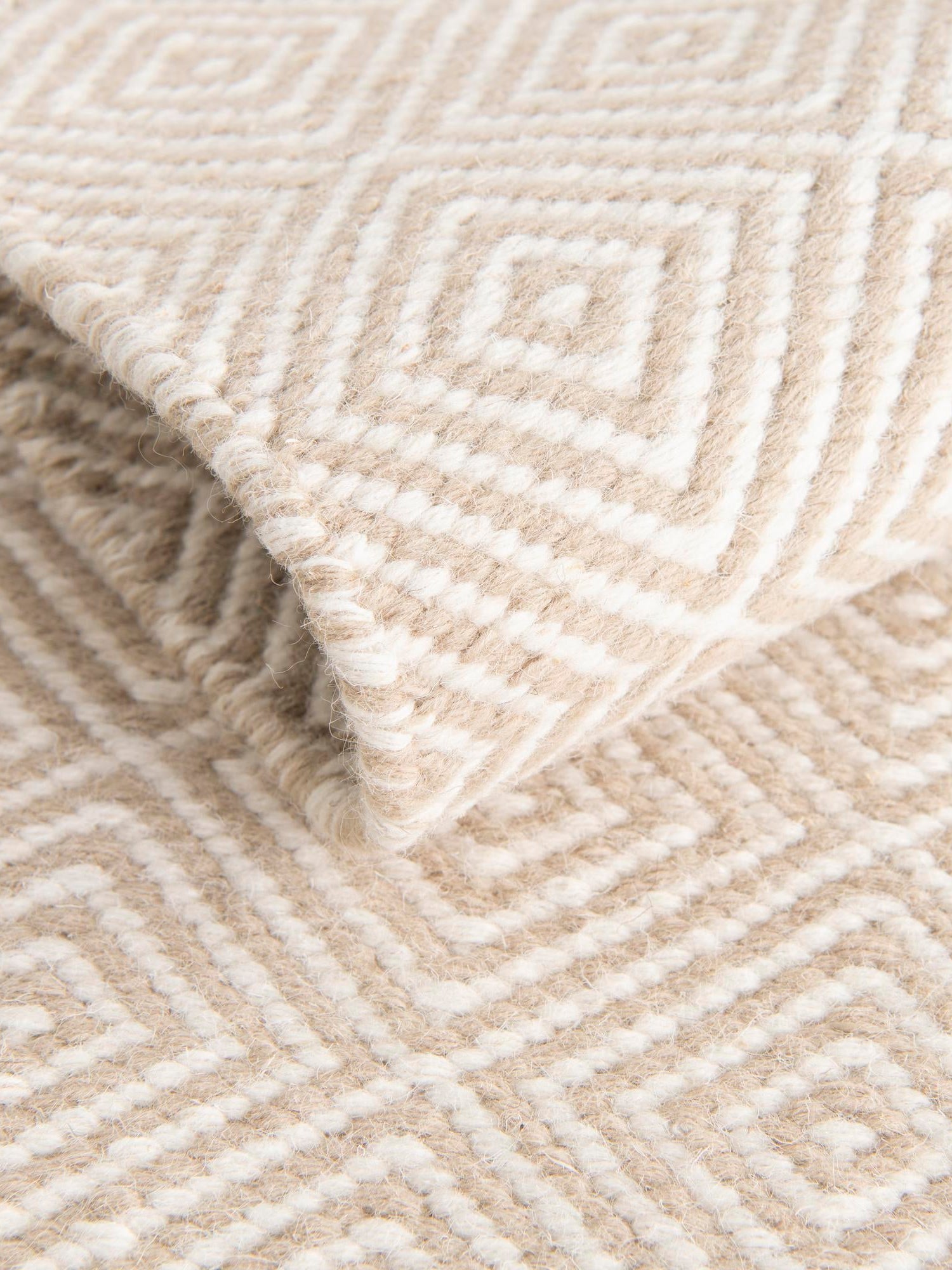 Beige 3' 1 x 3' 1 Geo Trellis Flatweave Round Area Rug 80% Wool & 20% Cotton Natural Geometric Carpet for Living, Office, Dining, Dorms for Sale at Rug Engine
