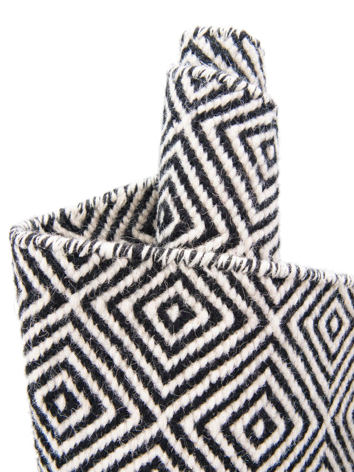 Black 7' 10 x 10' Geo Trellis Flatweave Rectangle Area Rug 80% Wool & 20% Cotton Natural Geometric Carpet for Living, Office, Dining, Dorms for Sale at Rug Engine