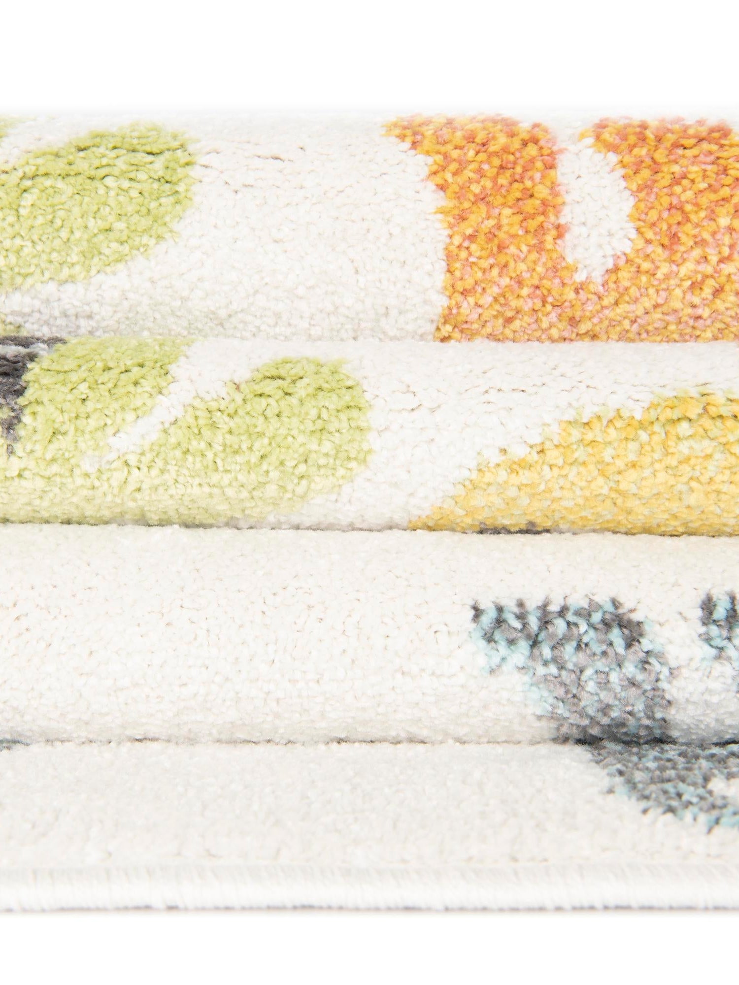 Ivory 5' 1 x 5' 1 Whimsy Kids Round Area Rug for Baby Nursery, Toddler Playroom, Bedrooms