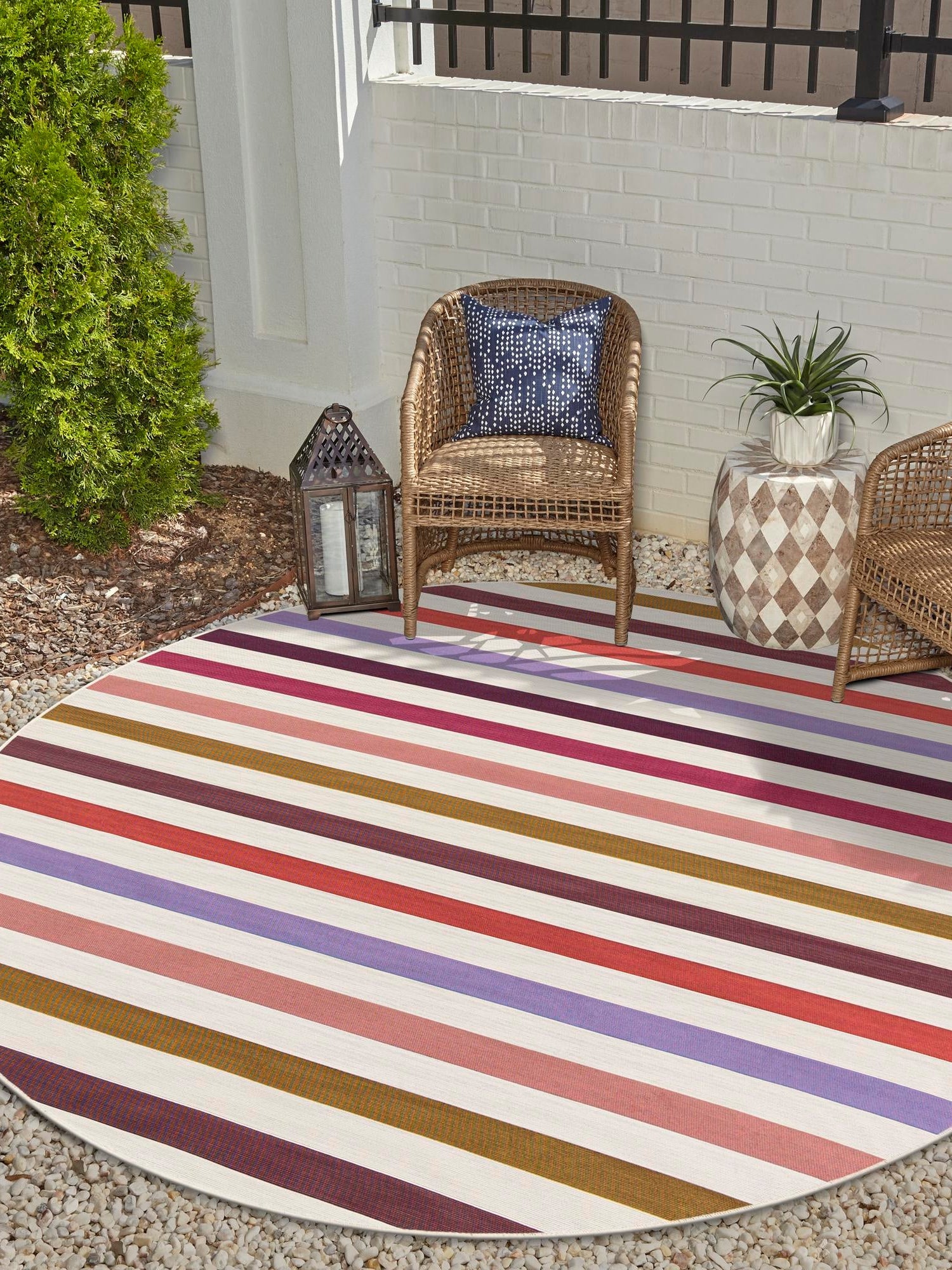 White 3' 1 x 3' 1 Outdoor Striped Round Area Rug Weather Resistant for Patio, Deck, Terrace, Balcony, Porch Geometric Pattern Waterproof Carpet for Sale at Rug Engine