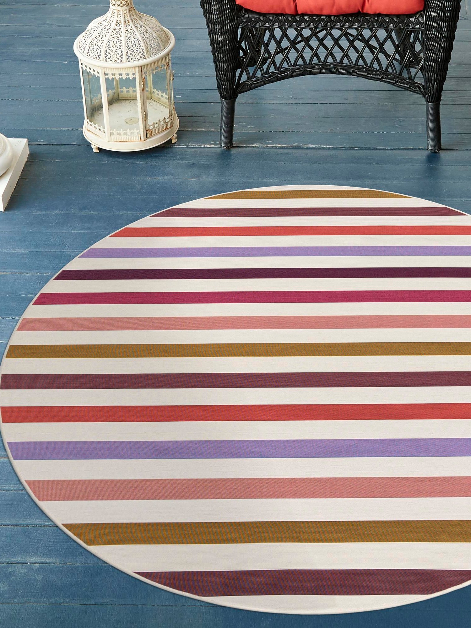 White 6' 1 x 6' 1 Outdoor Striped Round Area Rug Weather Resistant for Patio, Deck, Terrace, Balcony, Porch Geometric Pattern Waterproof Carpet for Sale at Rug Engine