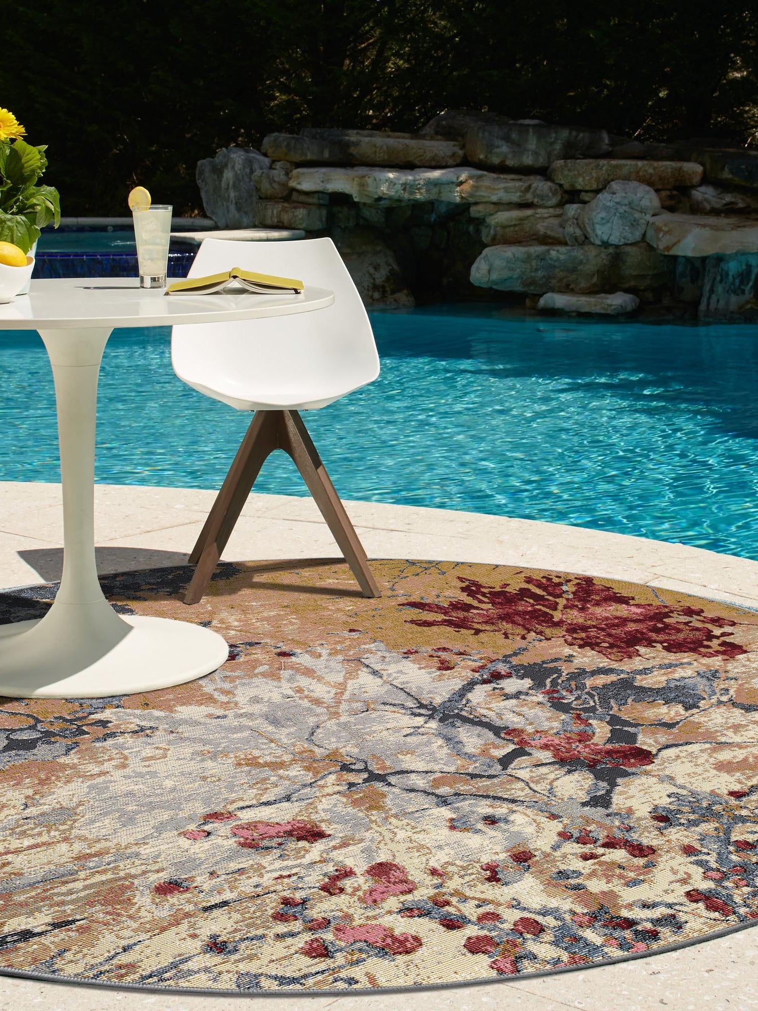 Multicolor 4' 1 x 4' 1 Outdoor Modern Round Area Rug Weather Resistant for Patio, Deck, Terrace, Balcony, Porch 100% Polypropylene Modern Outside Carpet for Sale at Rug Engine