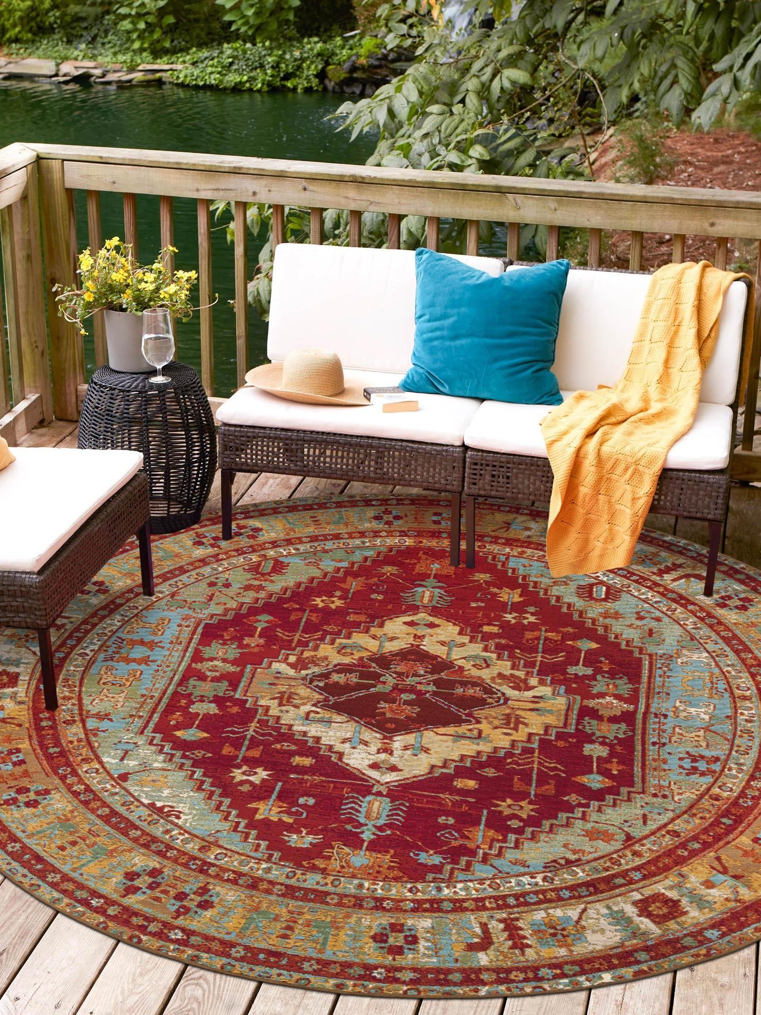 Red Green Blue 4' 1 x 4' 1 Outdoor Traditional Round Area Rug Weather Resistant for Patio, Deck, Terrace, Balcony, Porch Classical Design Outside Carpet for Sale at Rug Engine
