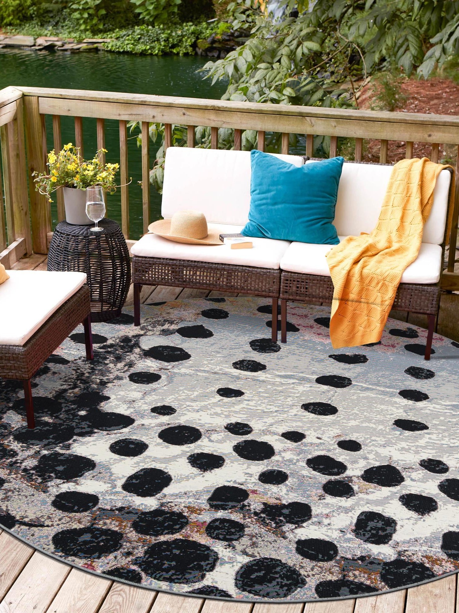 White and Black 3' 1 x 3' 1 Outdoor Modern Round Area Rug Weather Resistant for Patio, Deck, Terrace, Balcony, Porch 100% Polypropylene Modern Outside Carpet for Sale at Rug Engine