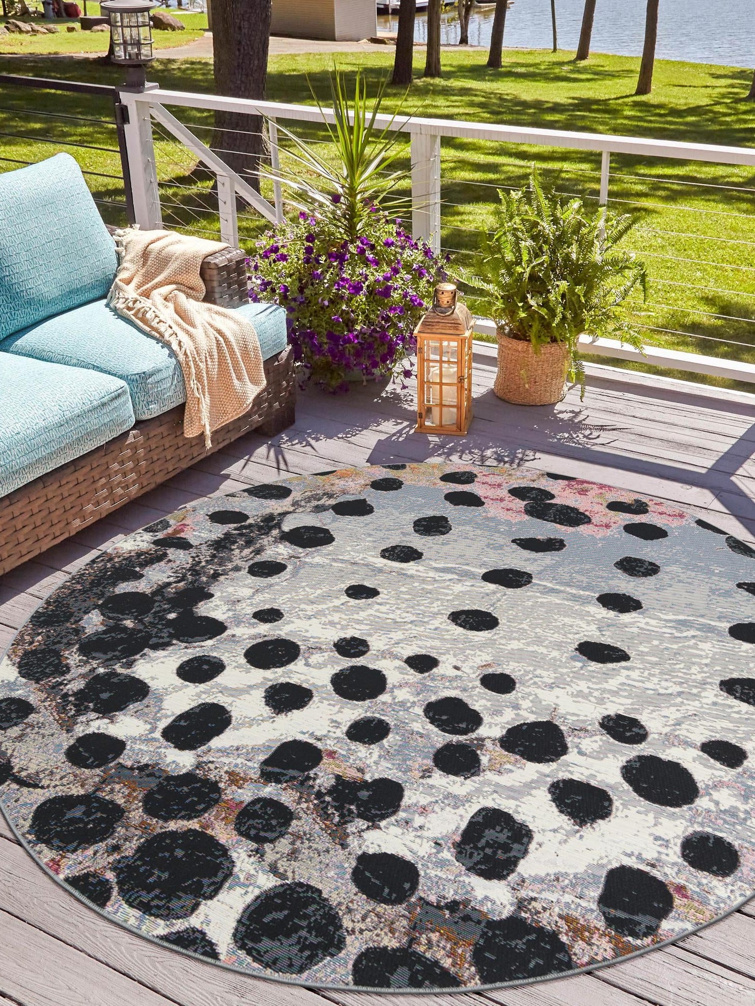 White and Black 7' 10 x 7' 10 Outdoor Modern Round Area Rug Weather Resistant for Patio, Deck, Terrace, Balcony, Porch 100% Polypropylene Modern Outside Carpet for Sale at Rug Engine