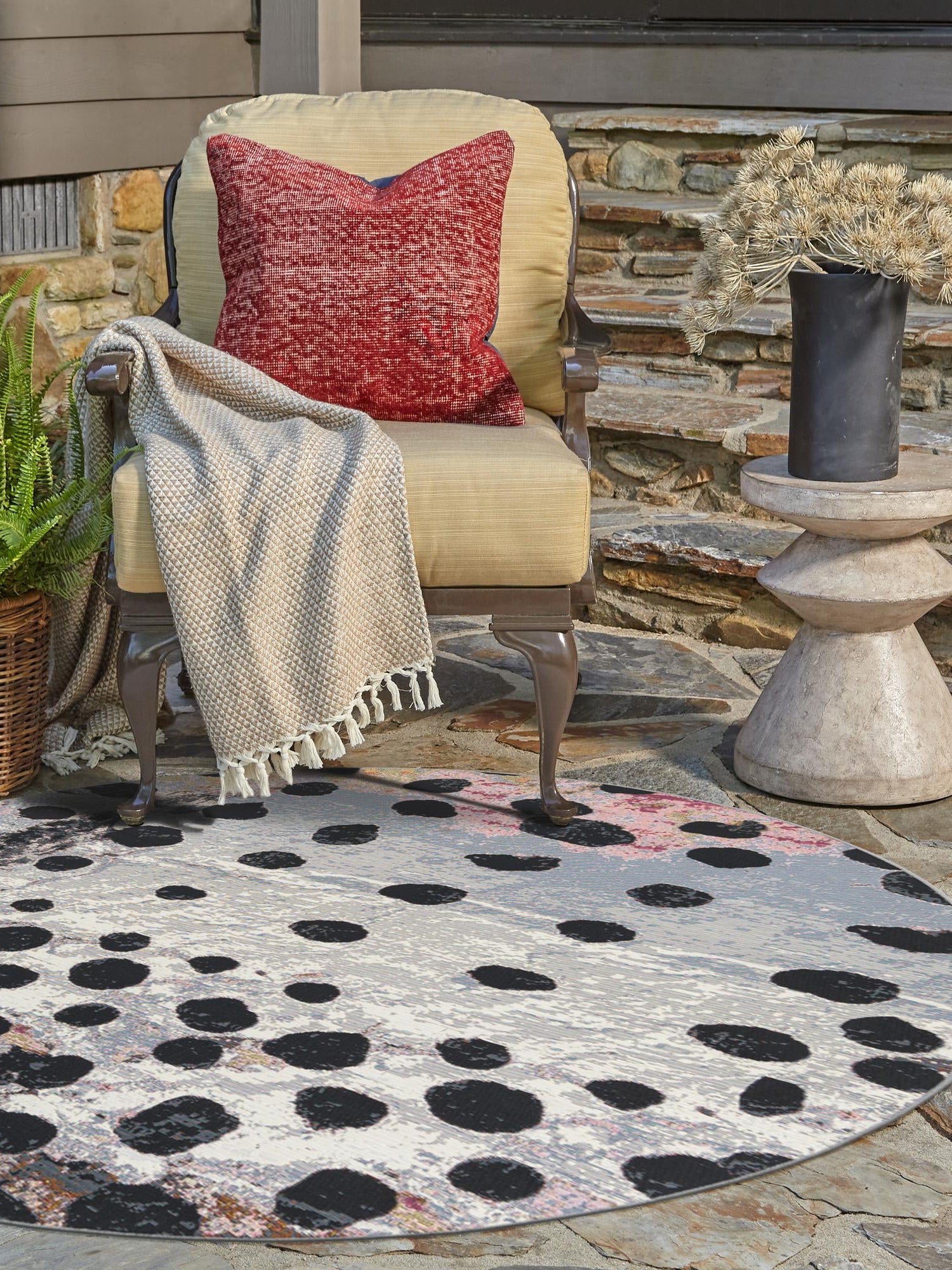 White and Black 10' x 10' Outdoor Modern Round Area Rug Weather Resistant for Patio, Deck, Terrace, Balcony, Porch 100% Polypropylene Modern Outside Carpet for Sale at Rug Engine