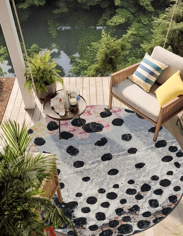 White and Black 7' 10 x 7' 10 Outdoor Modern Round Area Rug Weather Resistant for Patio, Deck, Terrace, Balcony, Porch 100% Polypropylene Modern Outside Carpet for Sale at Rug Engine