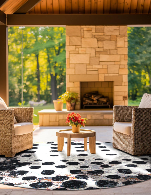 White and Black 6' 1 x 6' 1 Outdoor Modern Round Area Rug Weather Resistant for Patio, Deck, Terrace, Balcony, Porch 100% Polypropylene Modern Outside Carpet for Sale at Rug Engine