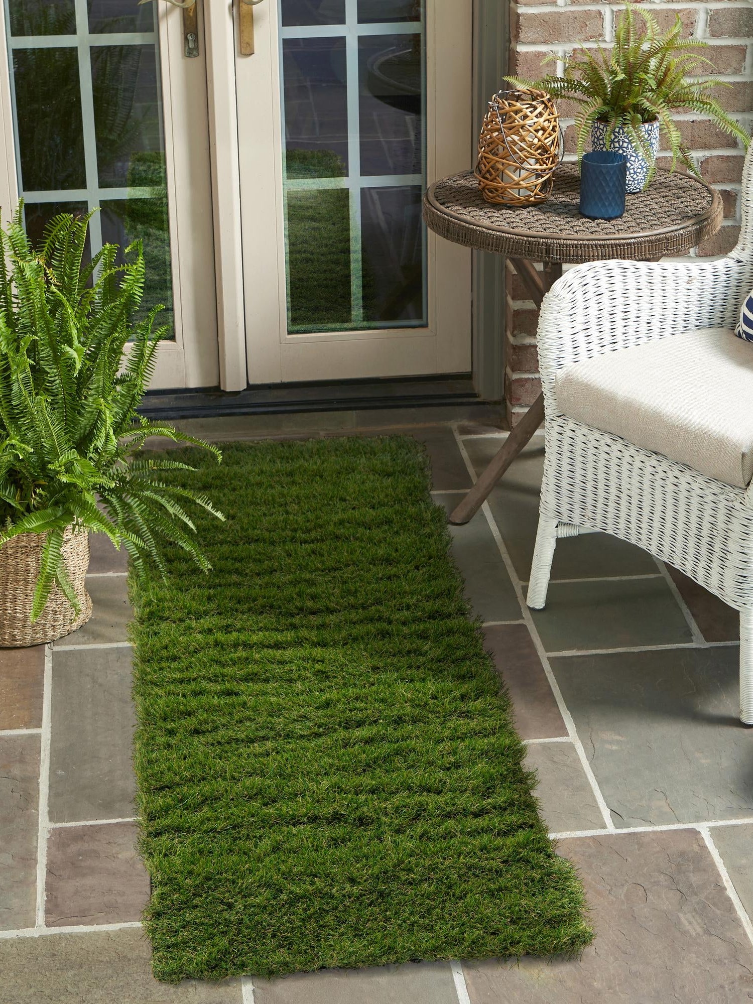 Green 2' 7 x 8' Outdoor Grass Runner Area Rug Thick Soft Touch Fluffy & Plush Shaggy Pile Weather Resistant for Patio, Deck, Terrace, Balcony, Porch