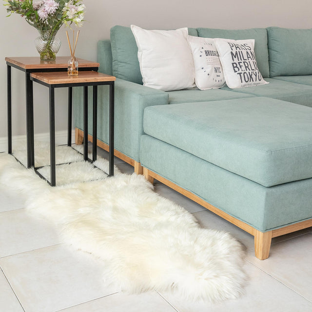 White 2' x 3' Natural Sheepskin Rectangle Rug