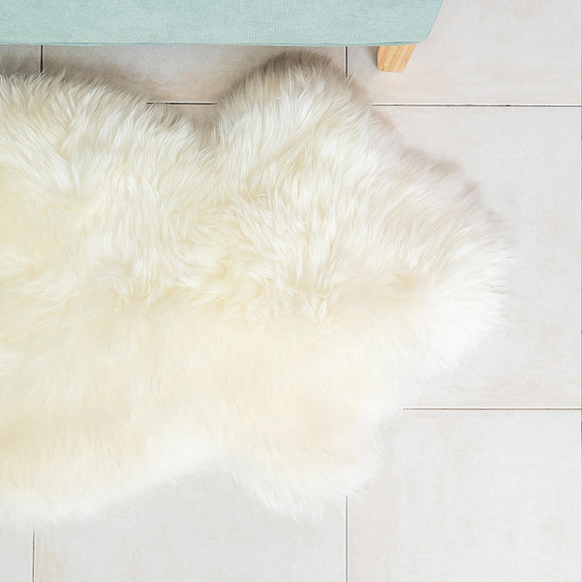 White 3' 3 x 6' Natural Sheepskin Rectangle Rug
