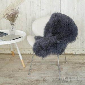 Gray 2' x 3' Natural Sheepskin Rectangle Rug