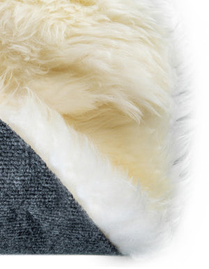 White 3' x 3' Sheepskin Round Rug