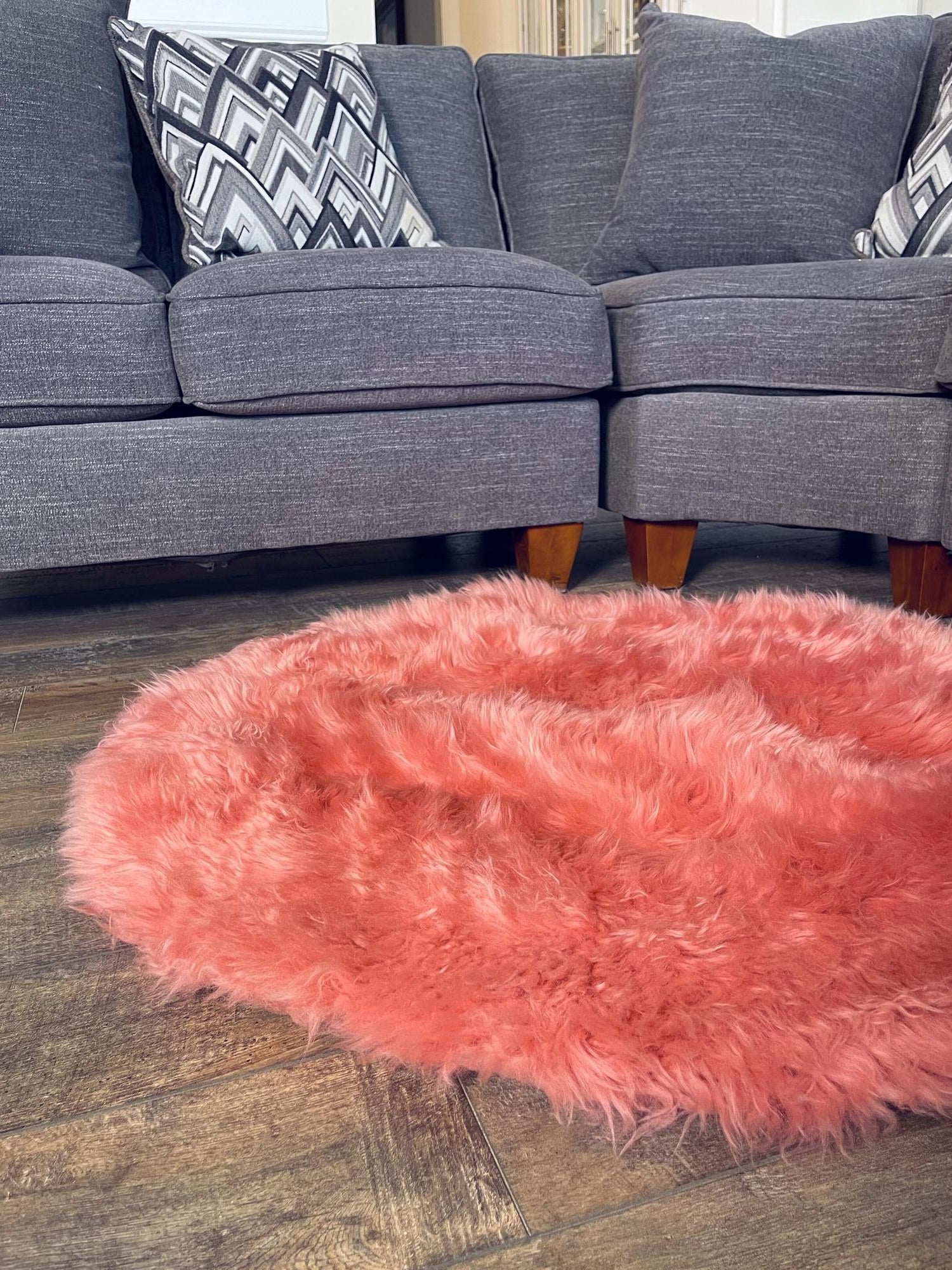 Pink 3' x 3' Sheepskin Round Area Rug 100% Genuine Luxury Soft Touch Shaggy Plush Pile