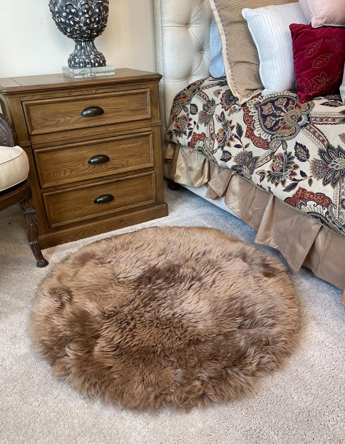 Beige 3' x 3' Sheepskin Round Area Rug 100% Genuine Luxury Soft Touch Shaggy Plush Pile