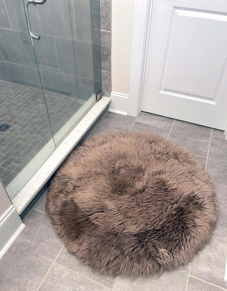 Beige 2' x 2' Sheepskin Round Area Rug 100% Genuine Luxury Soft Touch Shaggy Plush Pile