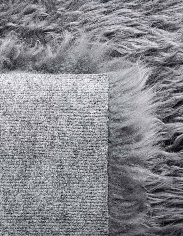Gray 2' x 4' Sheepskin Runner Rug