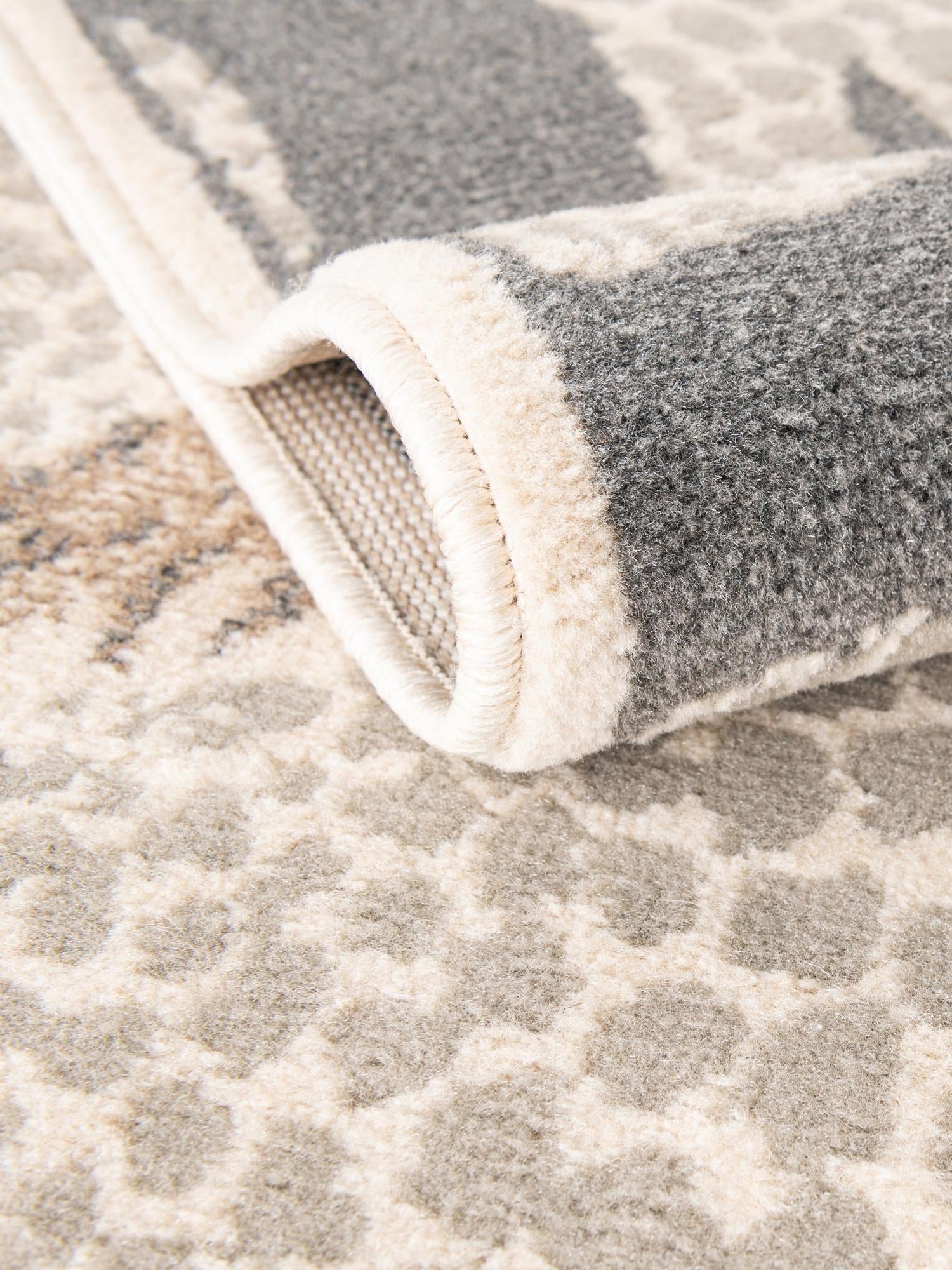 Gray and Ivory 4' 1 x 6' 1 Wildlife Rectangle Area Rug Animal Print Safari Jungle Inspired Carpet for Unique Modern Interior Design for Sale at Rug Engine