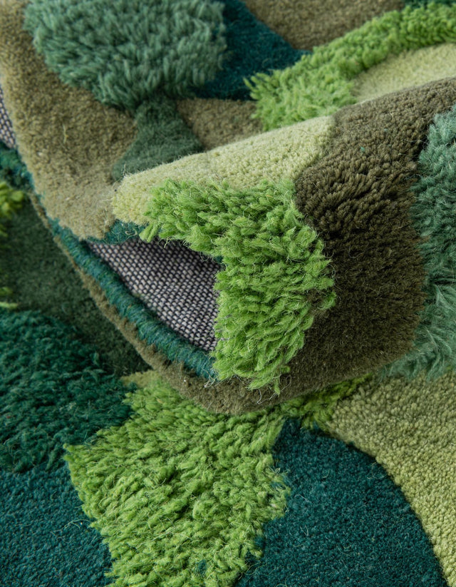Green 7' 1 x 7' 1 Moss Garden Round Area Rug 80% Wool & 20% Cotton Nature Inspired All Natural Carpet for Home Interior Design for Sale at Rug Engine