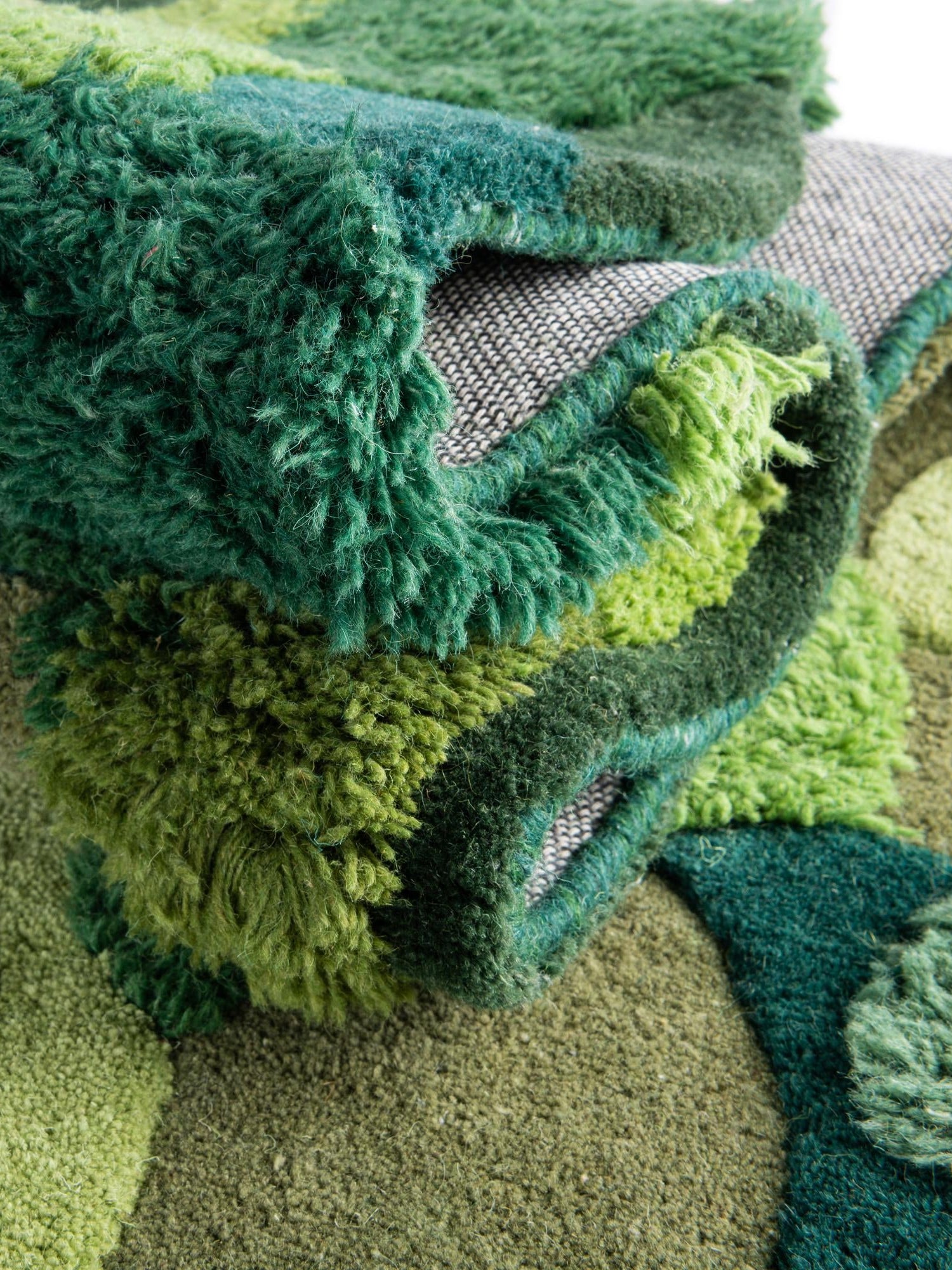 Green 5' 1 x 5' 1 Moss Garden Round Area Rug 80% Wool & 20% Cotton Nature Inspired All Natural Carpet for Home Interior Design for Sale at Rug Engine