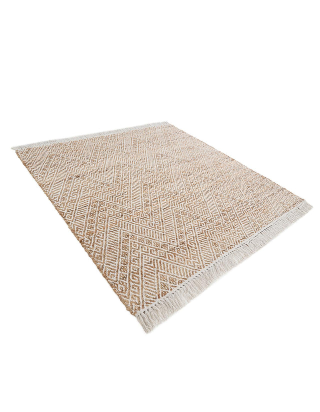 White and Natural 5' 1 x 5' 1 Braided Jute Square Rug