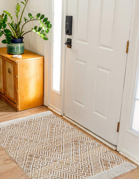 White and Natural 2' x 3' 1 Braided Jute Rectangle Rug