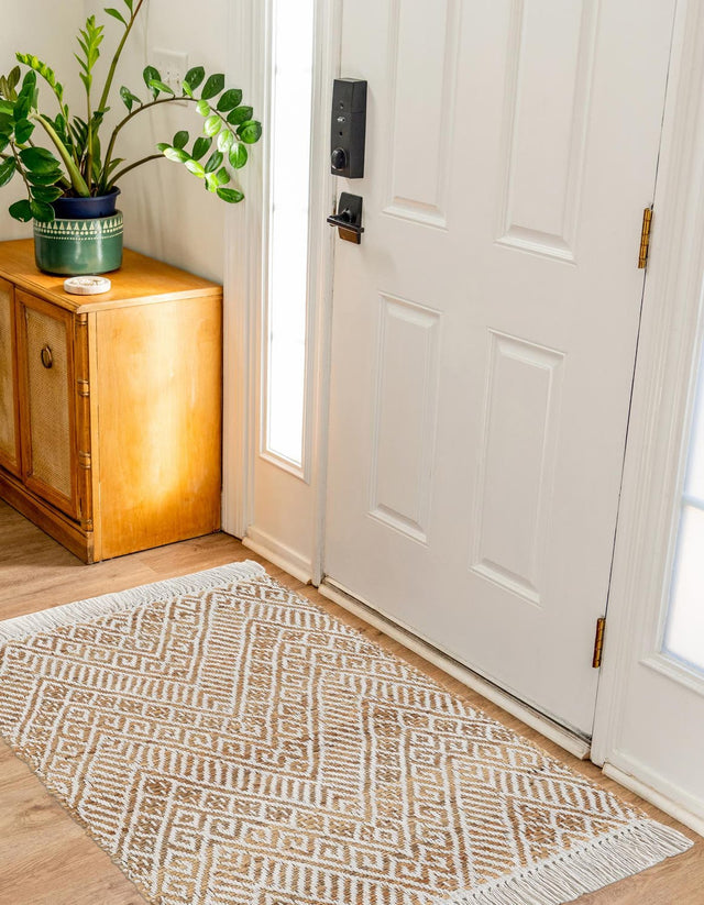 White and Natural 2' x 3' 1 Braided Jute Rectangle Rug