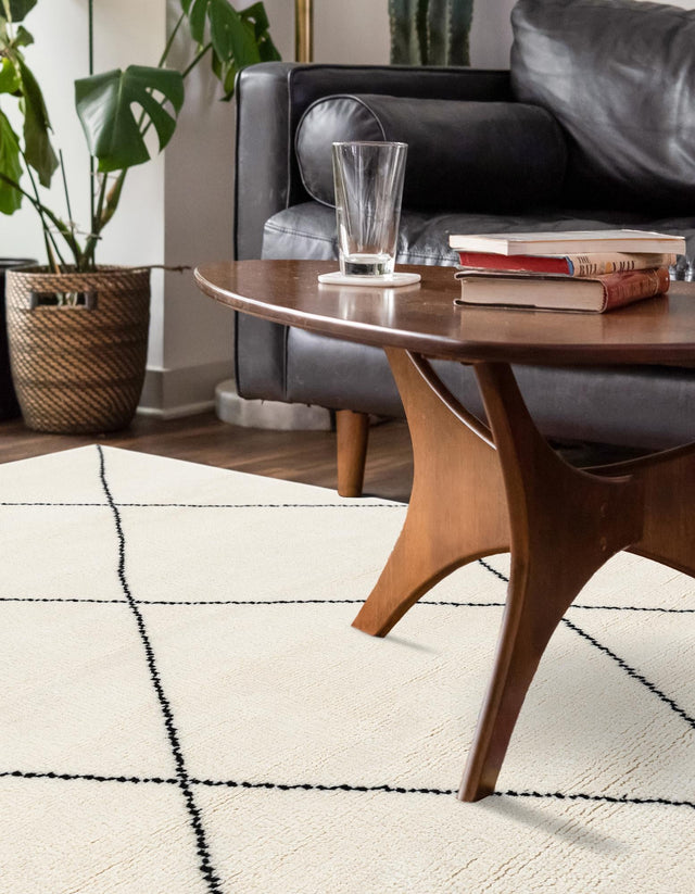 Ivory and Black 8' x 10' Safiya Moroccan Wool Rectangle Rug