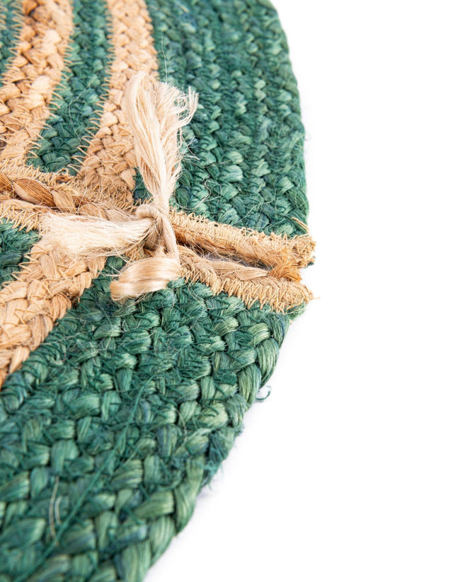 Natural and Green 5' 1 x 5' 1 Christmas Tree Skirt Round Rug