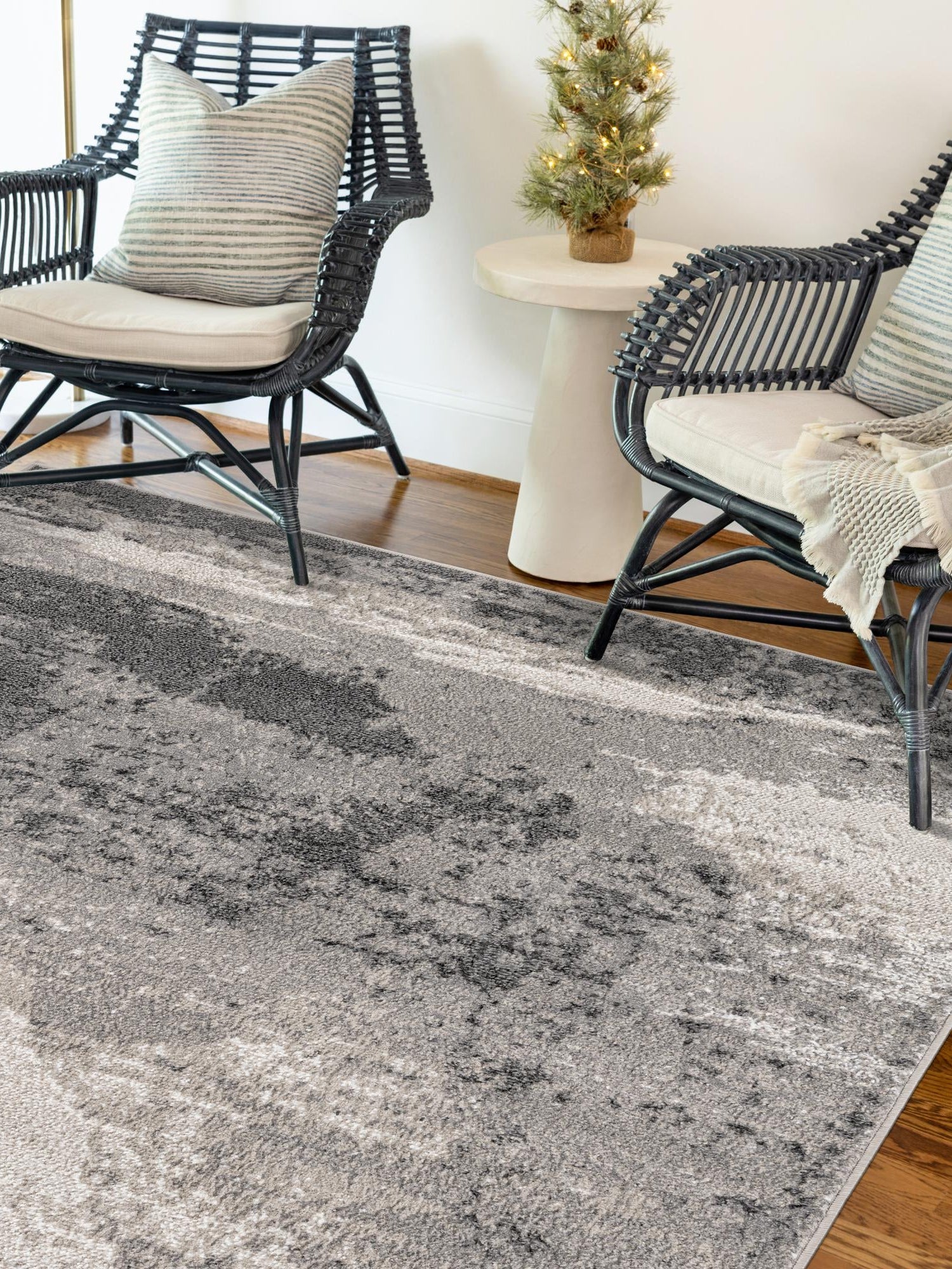 Black 9' x 12' Norge Rectangle Area Rug 100% Polypropylene Easy Clean Non Shed Stain Resistant Modern Carpet for Home Interior Design for Sale at Rug Engine