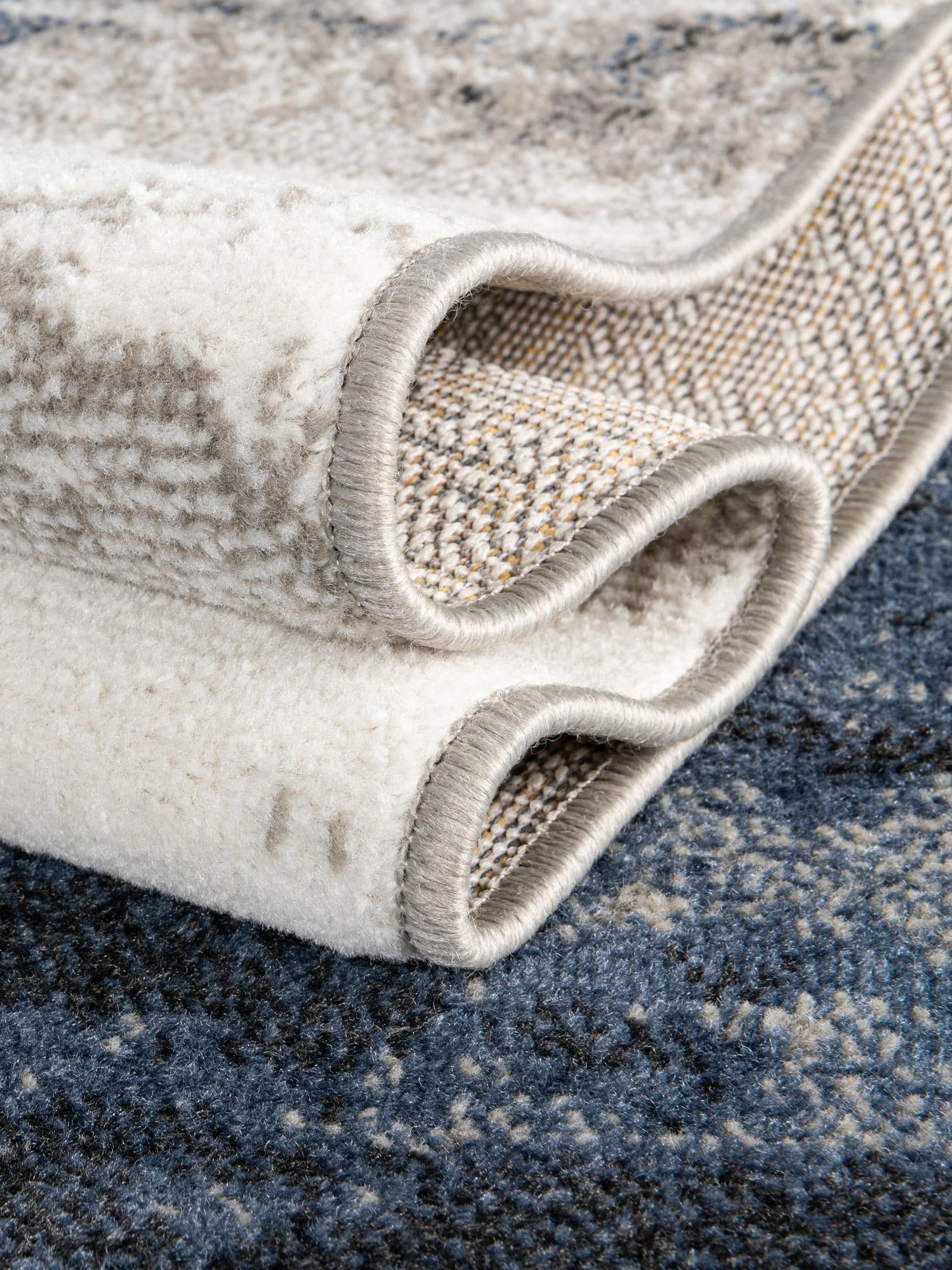 Blue 3' 1 x 3' 1 Norge Round Area Rug 100% Polypropylene Easy Clean Non Shed Stain Resistant Modern Carpet for Home Interior Design for Sale at Rug Engine