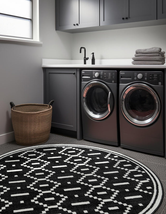 Black 7' 10 x 7' 10 Norge Round Area Rug 100% Polypropylene Easy Clean Non Shed Stain Resistant Modern Carpet for Home Interior Design for Sale at Rug Engine