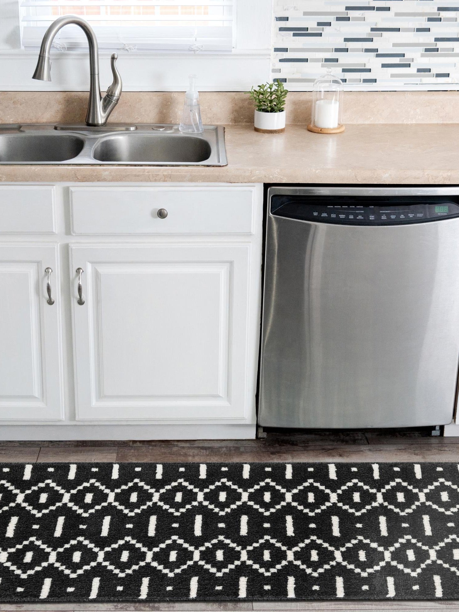 Black 2' x 6' 1 Norge Runner Area Rug 100% Polypropylene Easy Clean Non Shed Stain Resistant Modern Carpet for Home Interior Design for Sale at Rug Engine